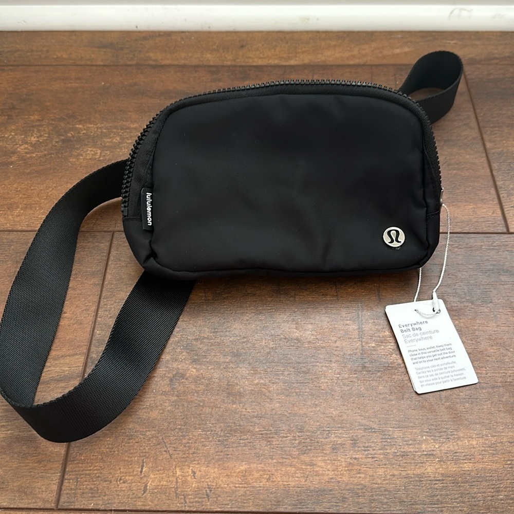 Lululemon Athletica Everywhere Belt Bag